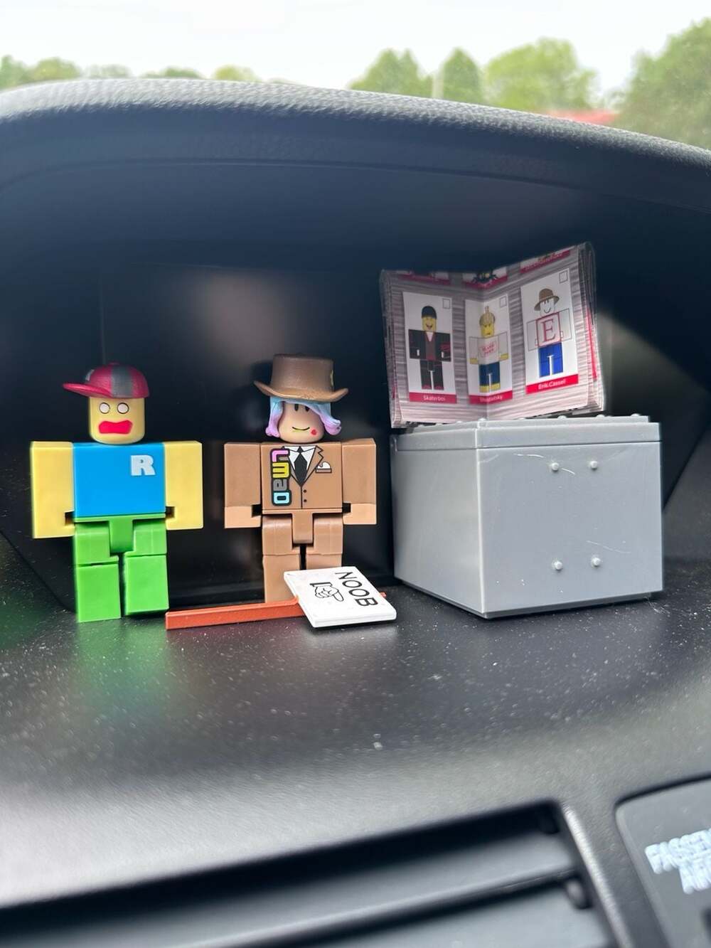 Roblox Jazwares Series 1 Mystery Box Figures Noob and Fedora Character Set